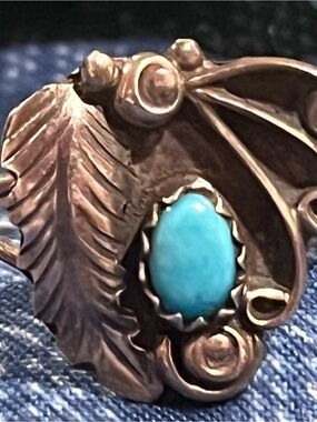 Vintage Navajo sterling & Turquoise squash blossom ring